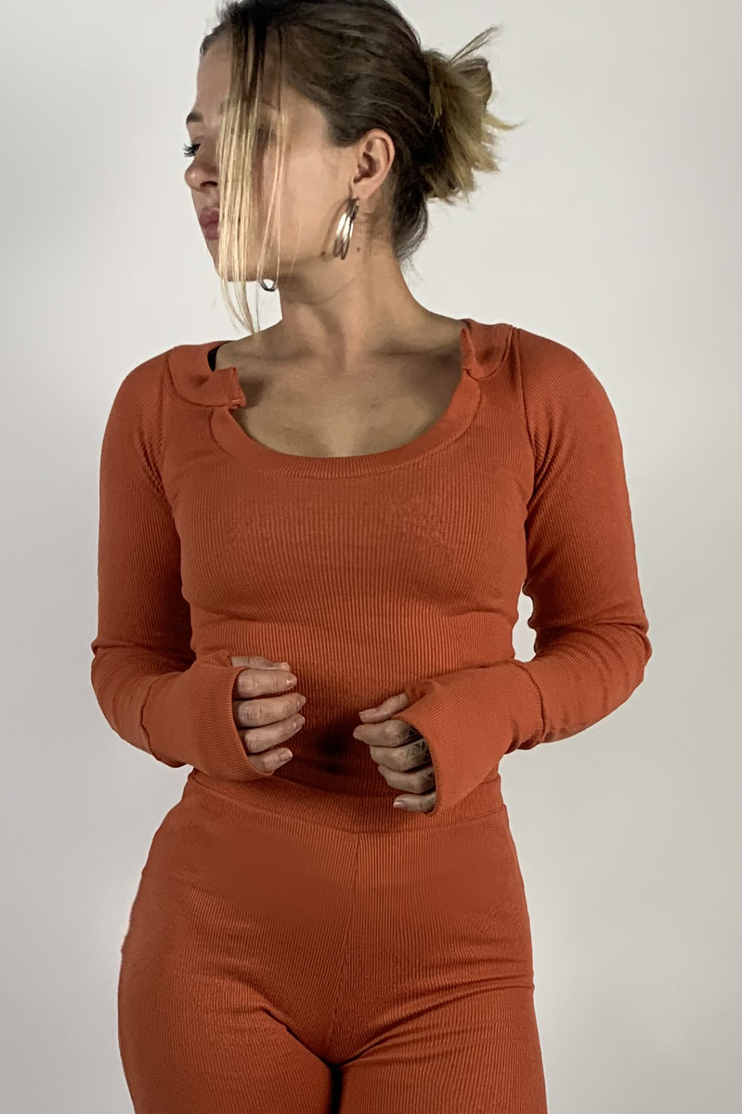 Blusa com punho dedinho Telha
