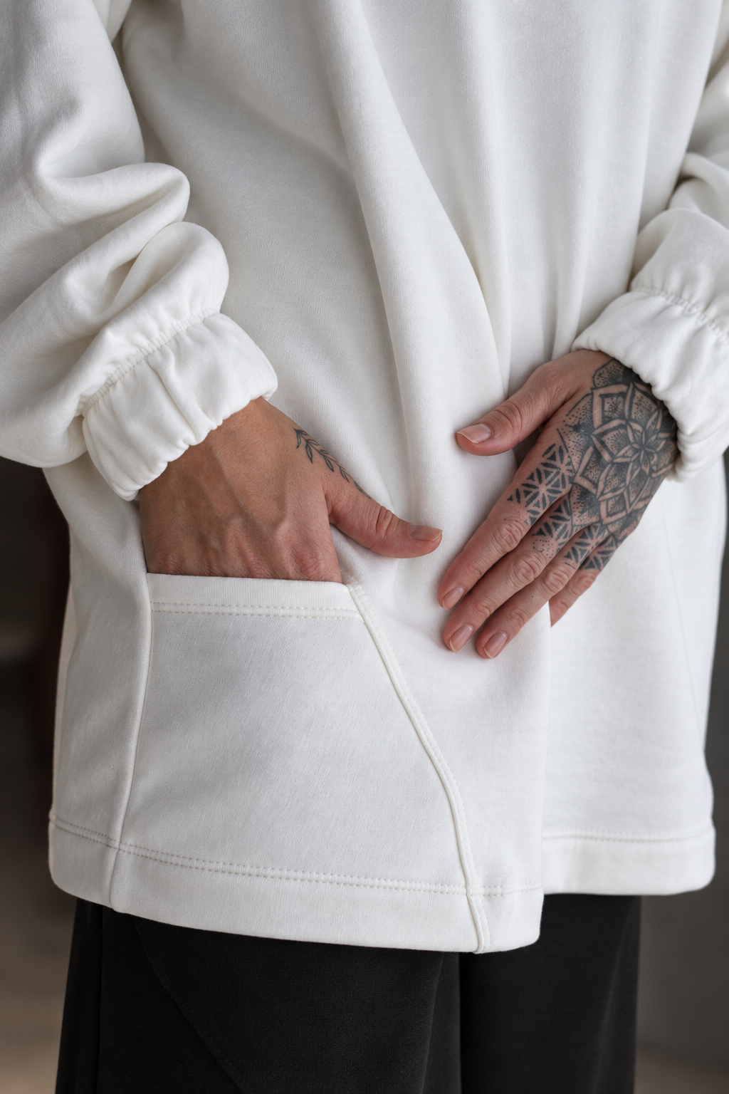 Canguru Longo Moletom Off White