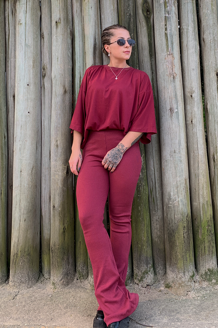 Conjunto Calça Flare + Camiseta Oversized - Marsala