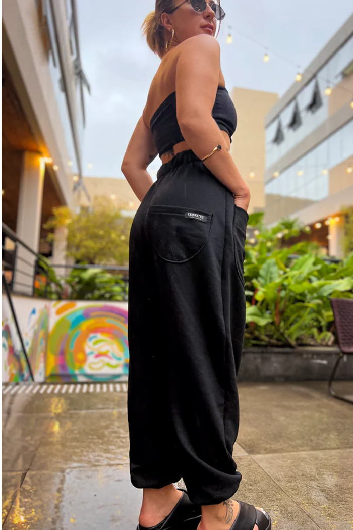 Calça Bolso Frontal Preta