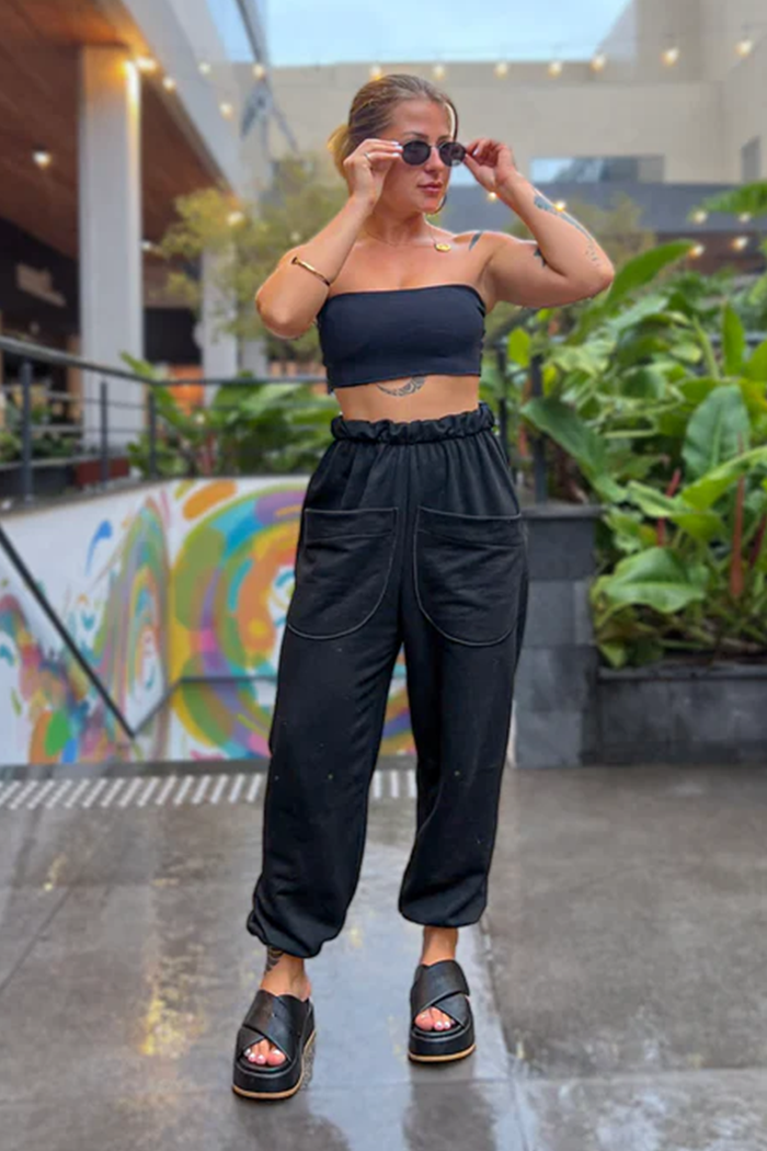 Calça Bolso Frontal Preta