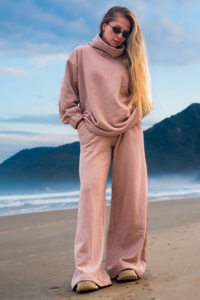 Conjunto Calça Pantalona com Moletom Gola Alta