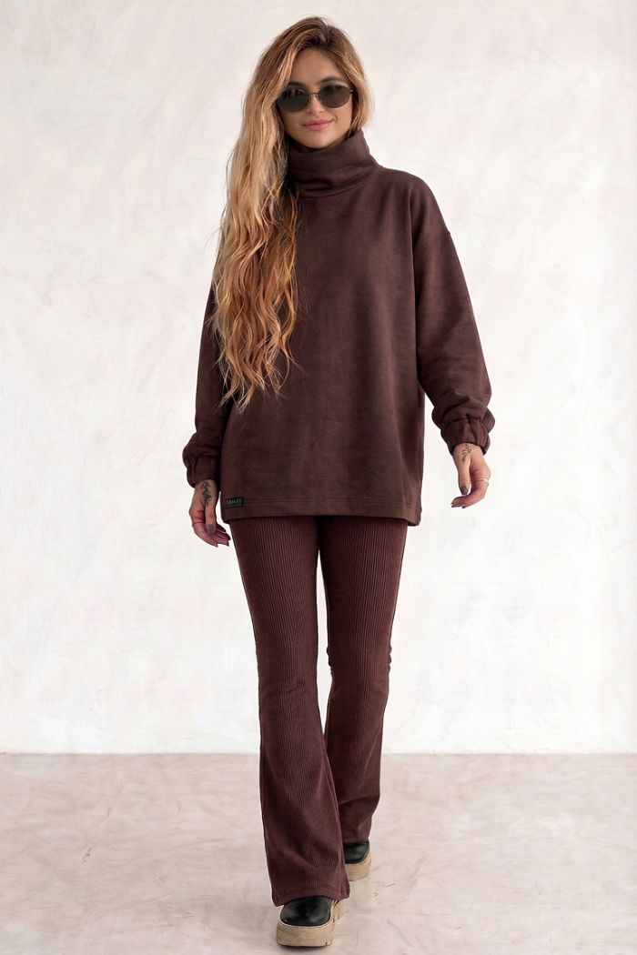 Conjunto Calça flare com Moletom gola alta Marrom