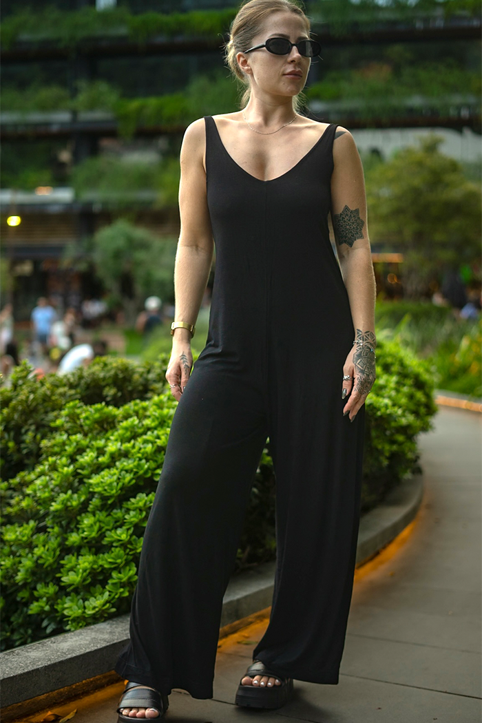 Macacão Amplo Preto