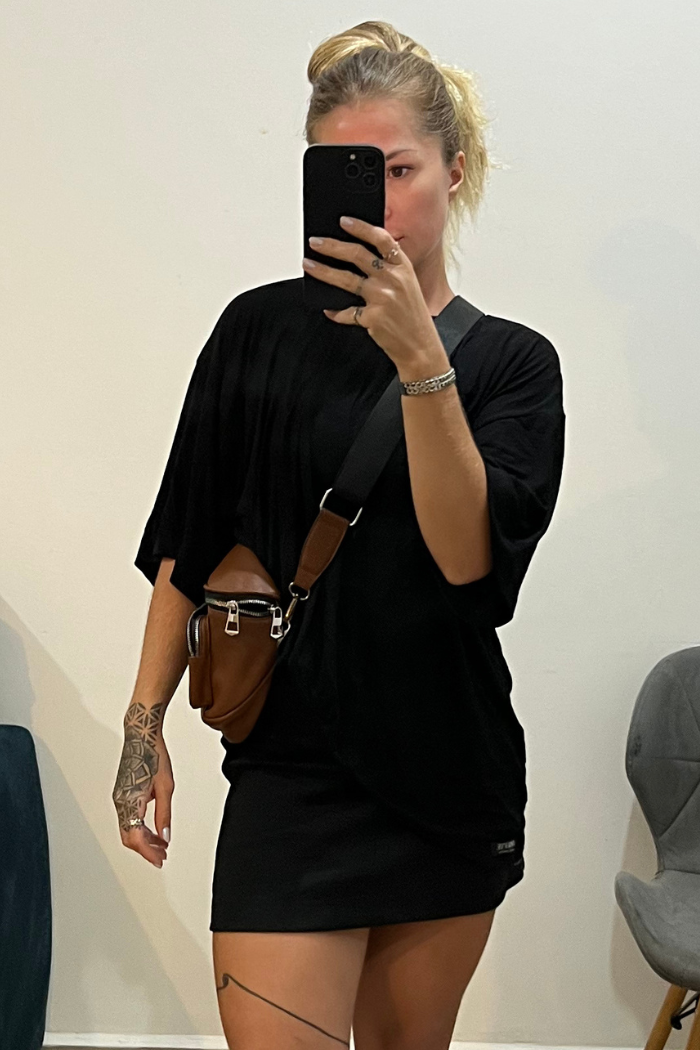 Conjunto Oversized + Mini Saia Canelada Preta
