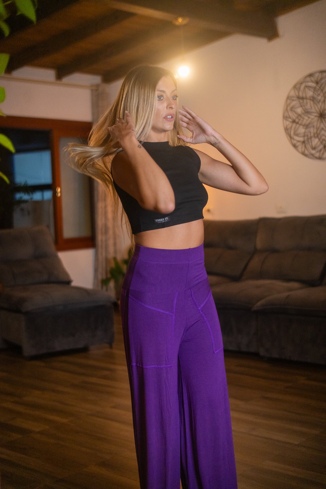 Calça Pantalona Uva