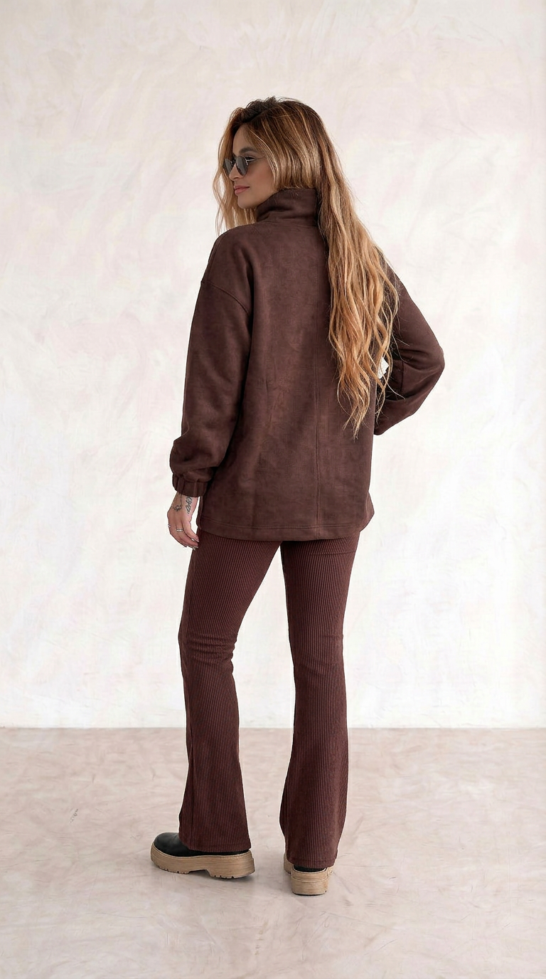 Conjunto Calça flare com Moletom gola alta Marrom