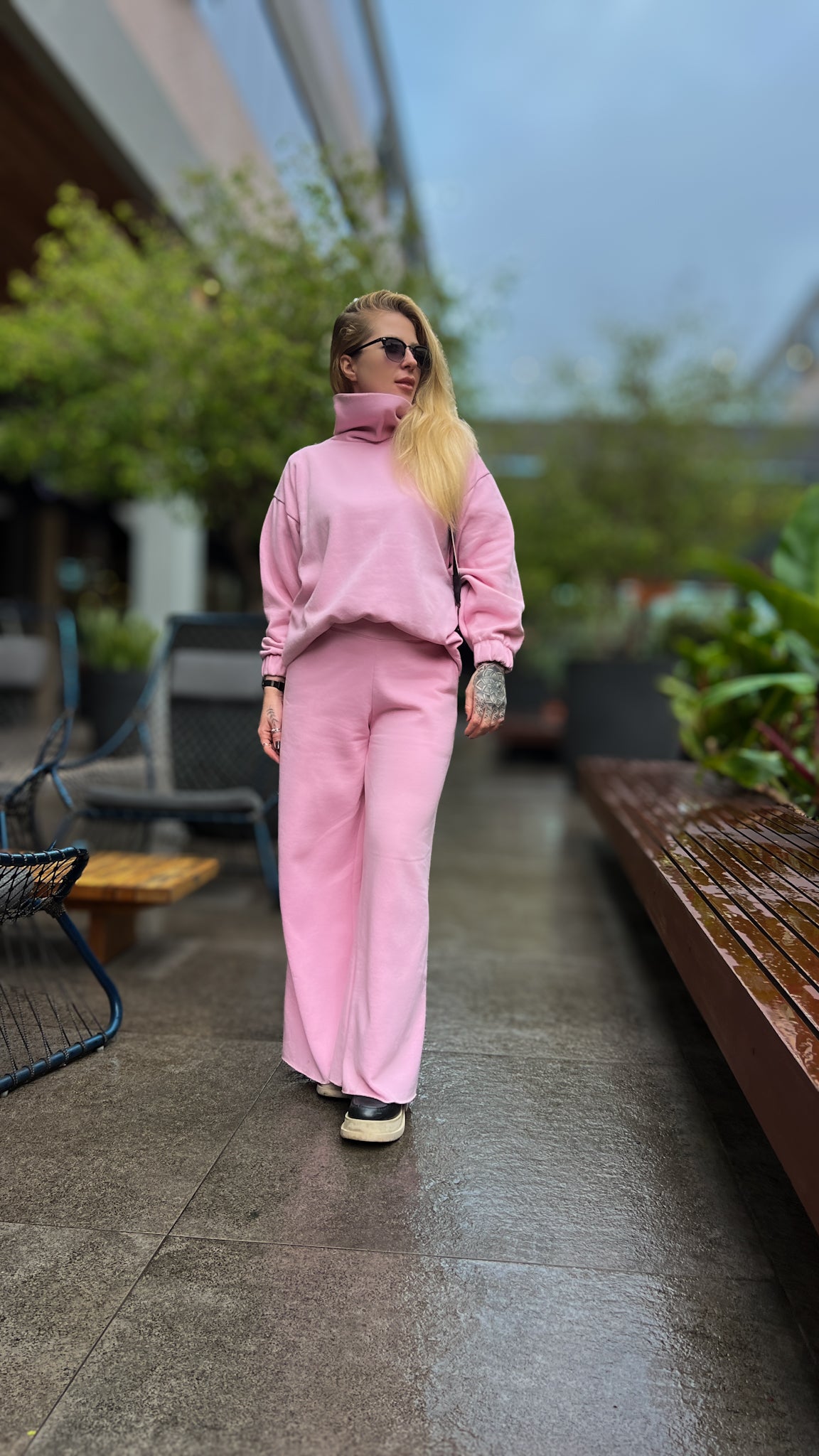 Conjunto Calça Pantalona Moletom + Moletom Gola Alta Rosa Baby