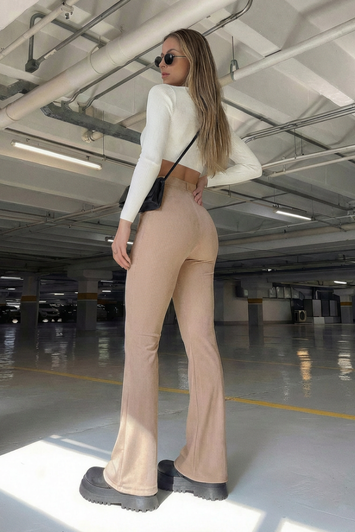 Calça Flare Canelada Nude