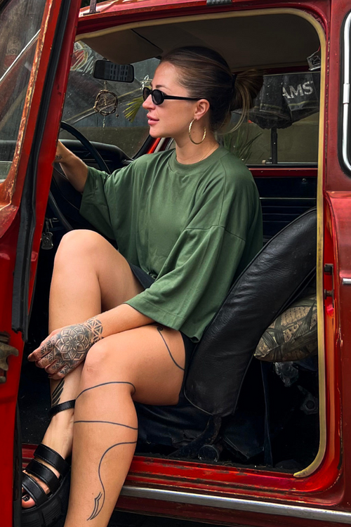 Camiseta Oversized Verde Militar