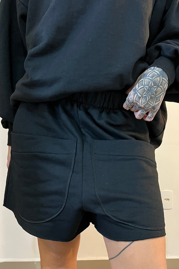 Conjunto Moletom Gola Alta Preto + Short Bolso Frontal Preto
