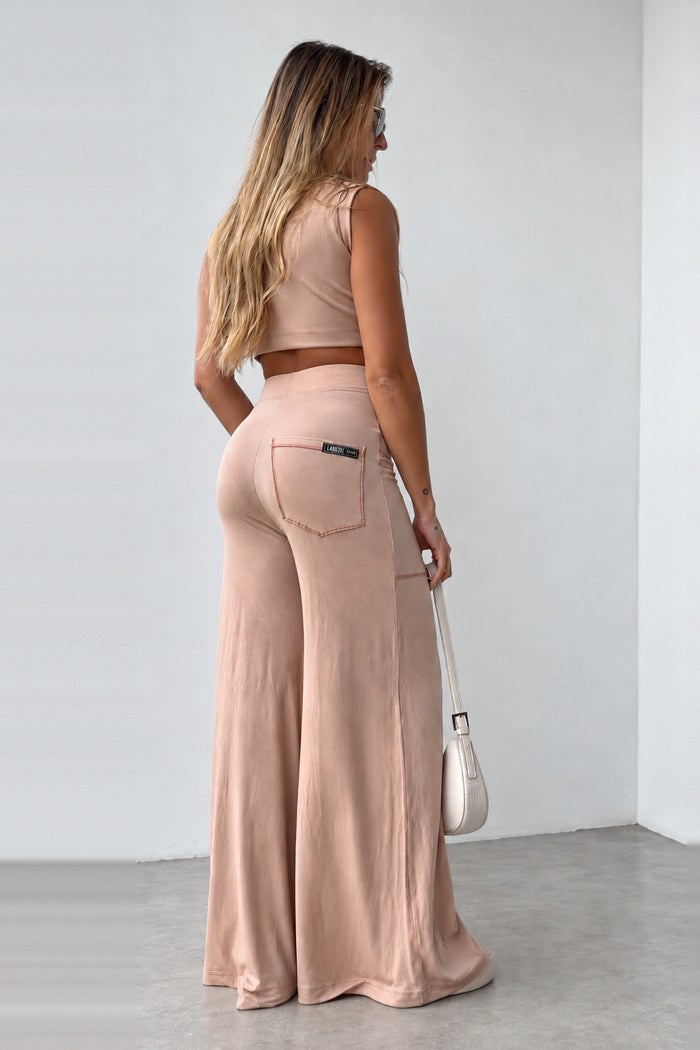 Conjunto Cropped Canelado + Calça Pantalona Nude