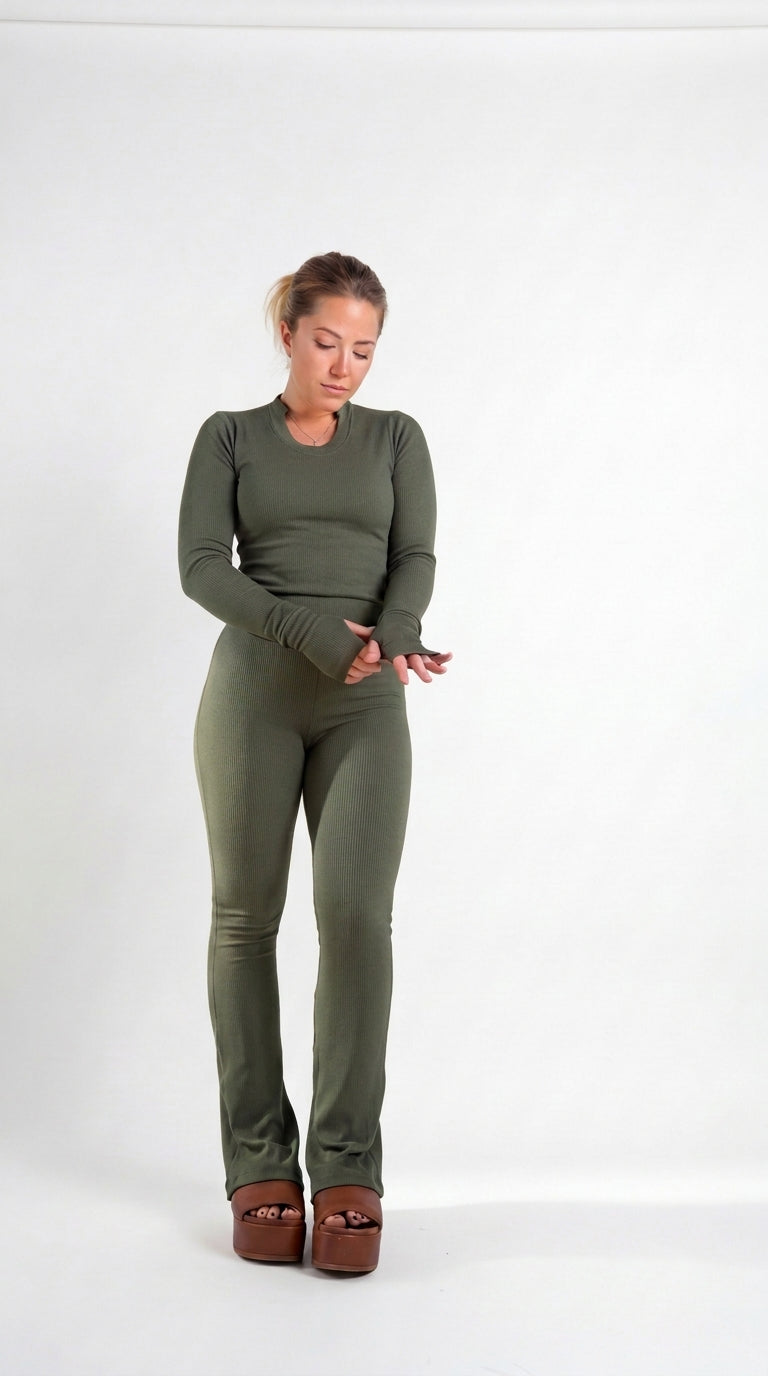 Conjunto Canelado Verde Militar